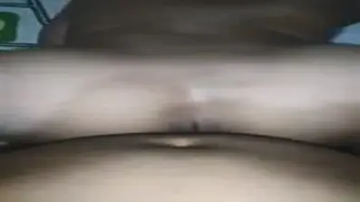 Gadis Cantik Pasrah Goyang Kasur Peraduan Imut